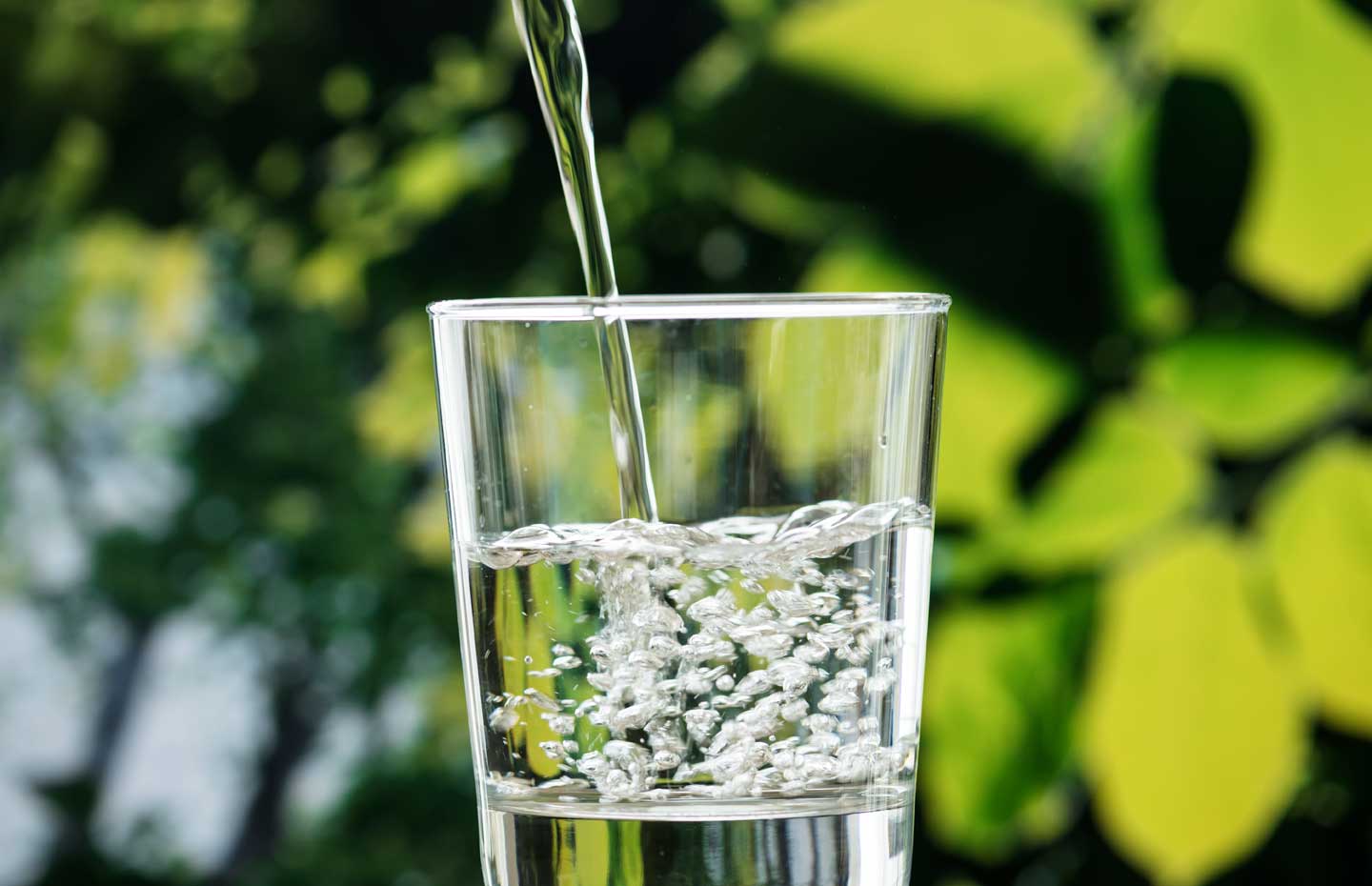 7-science-based-health-benefits-of-drinking-enough-water-clean-water